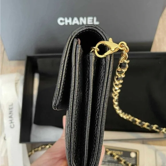 Chanel Black Quilted Leather Chain Bag (Sold on other platform) - Picture 9 of 15